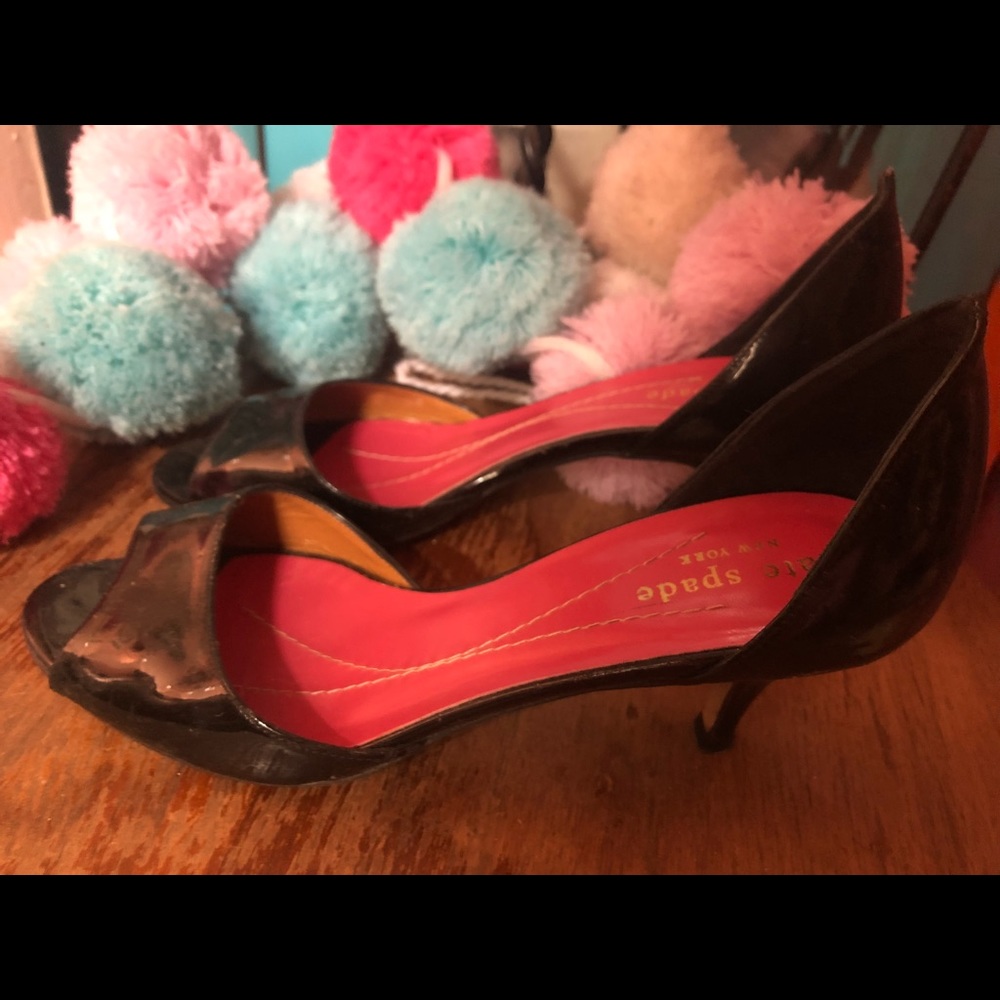 Cutest KATE SPADE kitten heels !